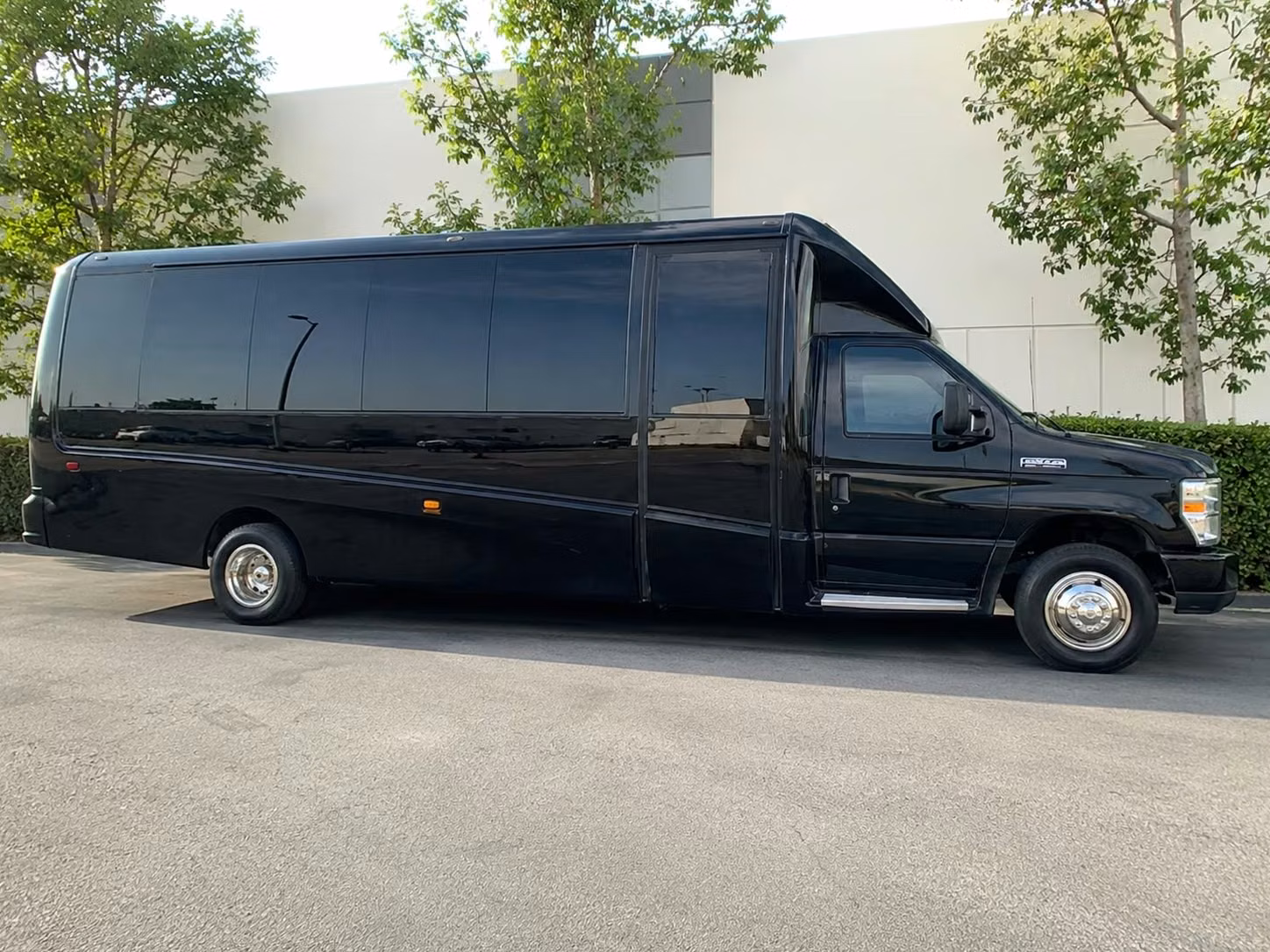 15 passenger minibus