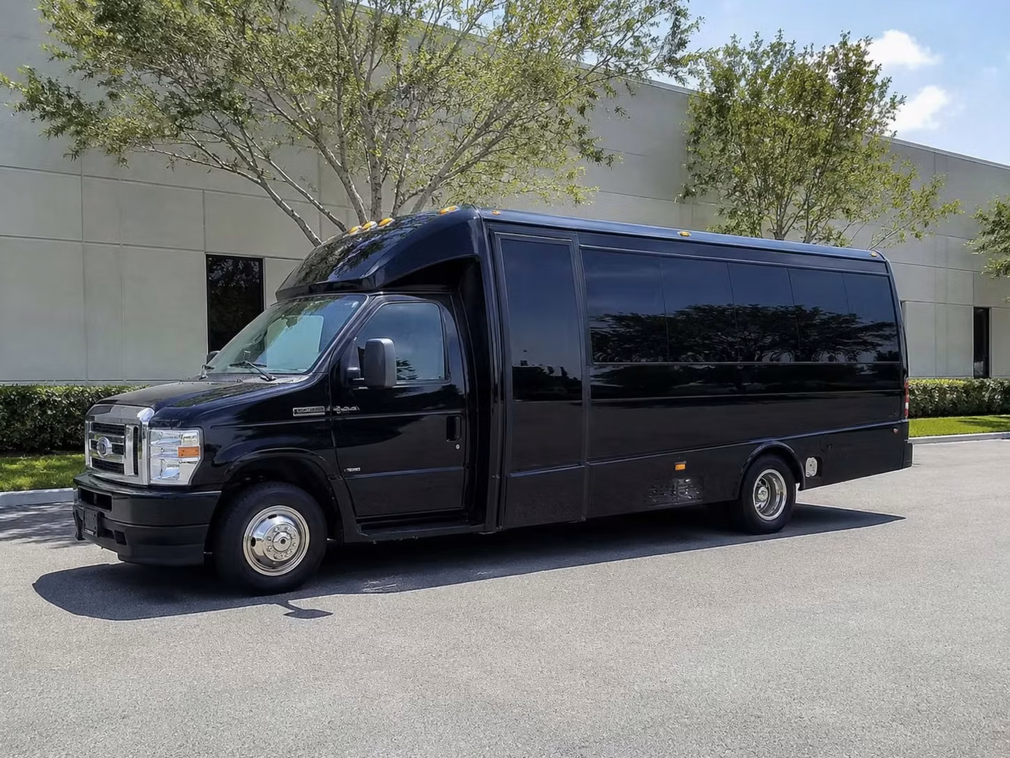 18 passenger minibus