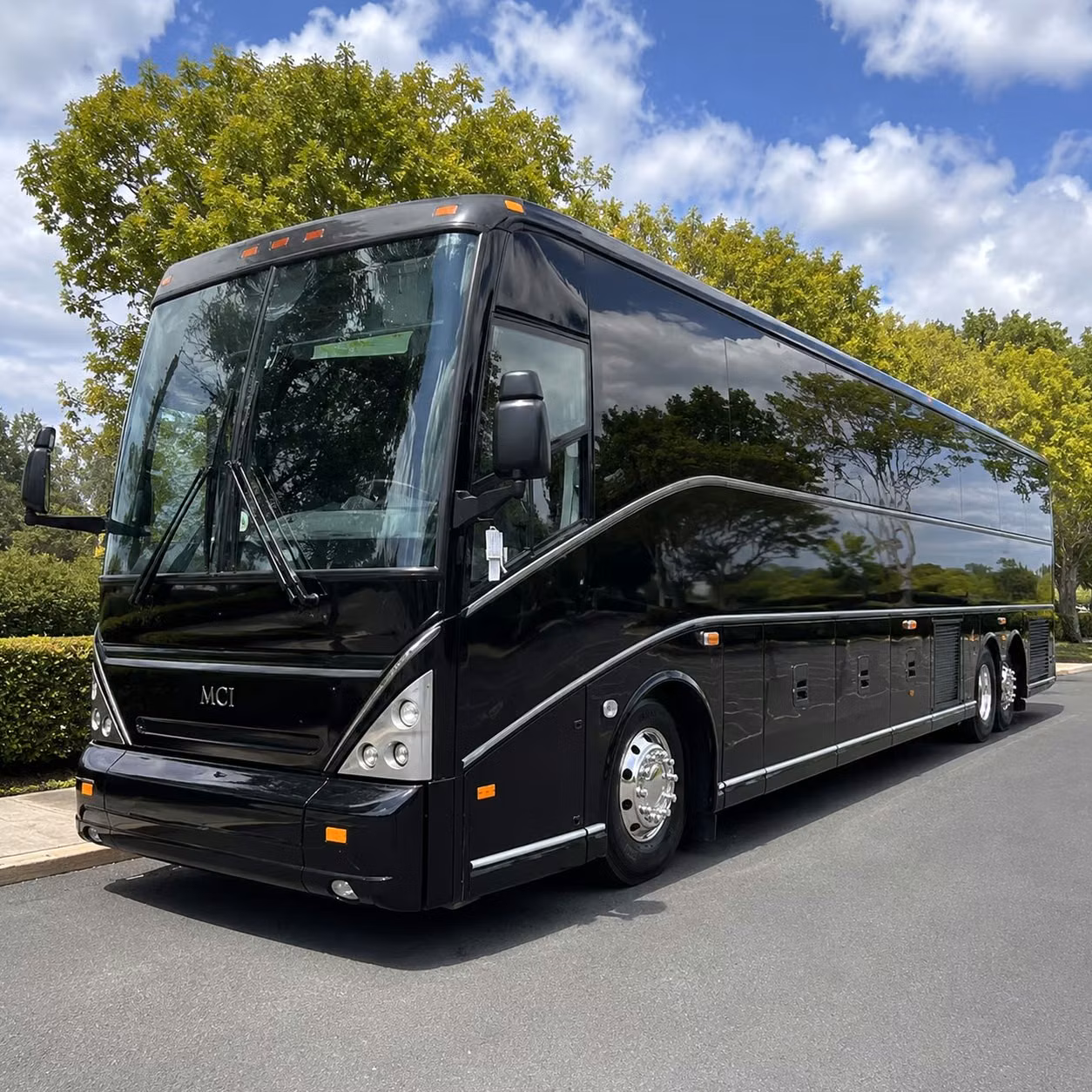 concert bus rentals to frost bank center in san antonio