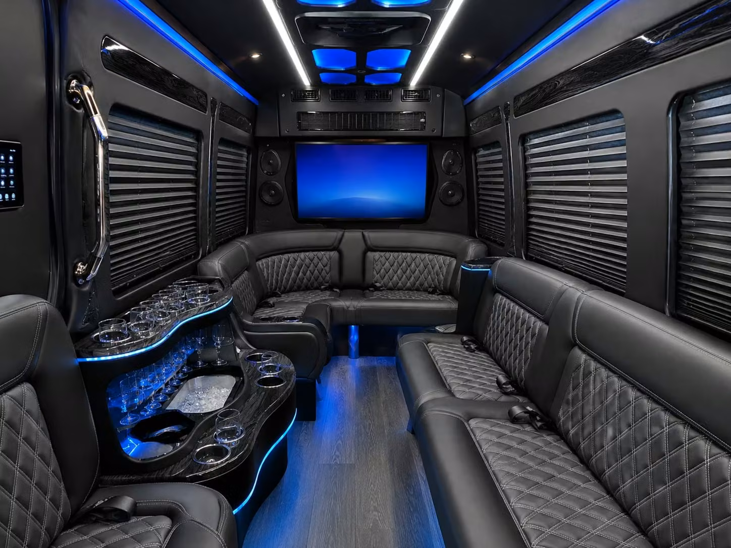 university and college field trip transportation in san antonio